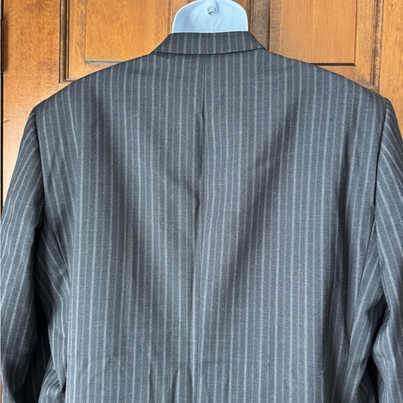 Perry Ellis Charcoal Gray w/Pinstripe 2 Button Close Suit Jacket 46 Reg - Picture 13 of 16